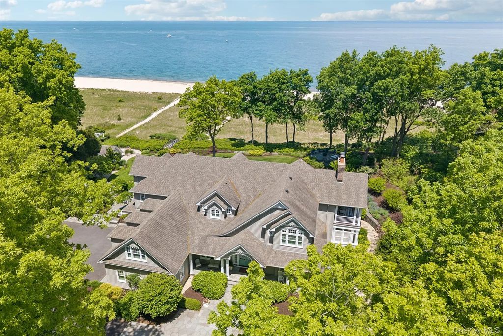 6 Pheasant Run, Nissequogue