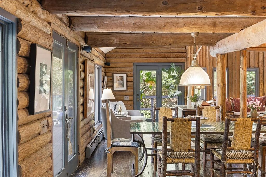 129 Bull Path, East Hampton