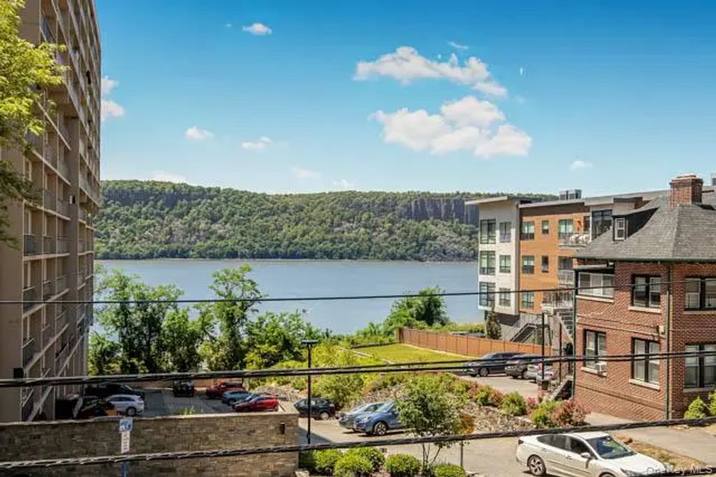 1120 Warburton Avenue # 1f, Yonkers