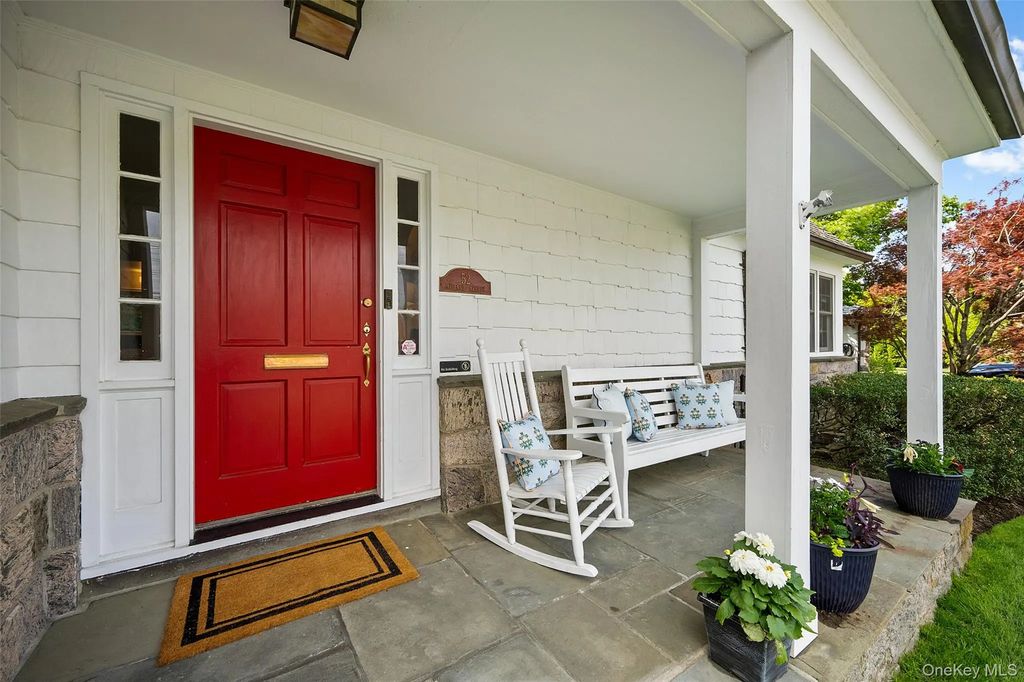 52 Midland Avenue, Bronxville