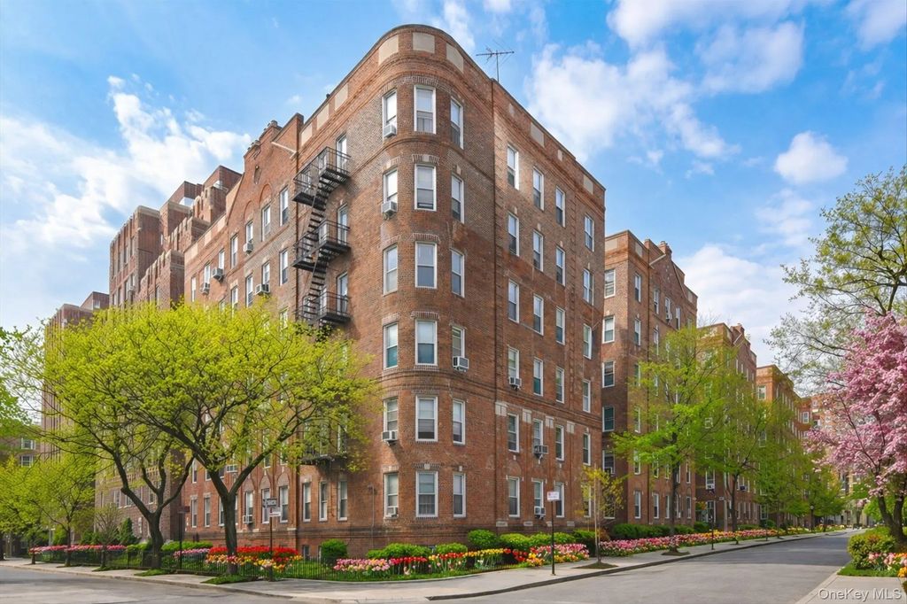 111-15 75th Avenue # 6j, Forest Hills