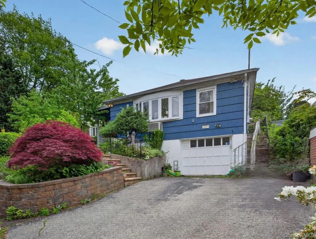 24814 Depew Avenue, Little Neck