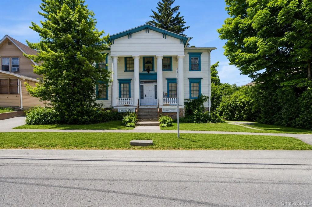 2 Highland Avenue, Otisville