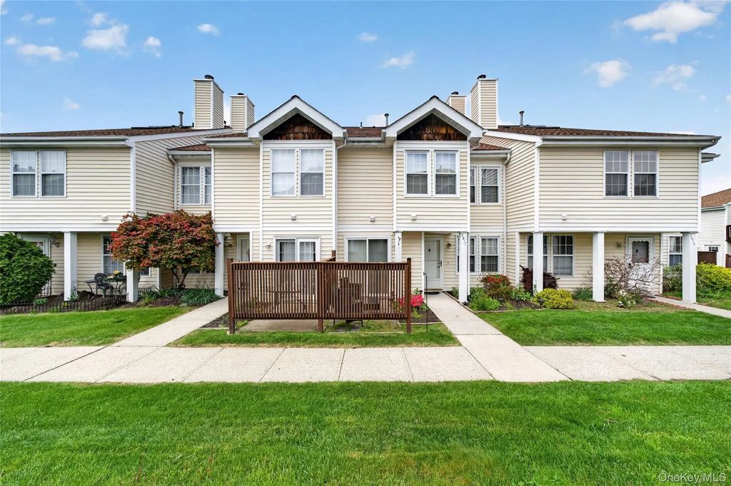 3815 Whispering Hills Drive, Chester