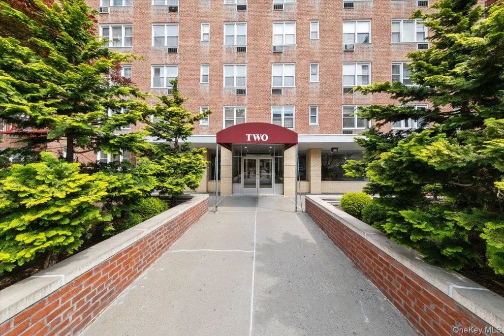 2 Sadore Lane # 1v, Yonkers