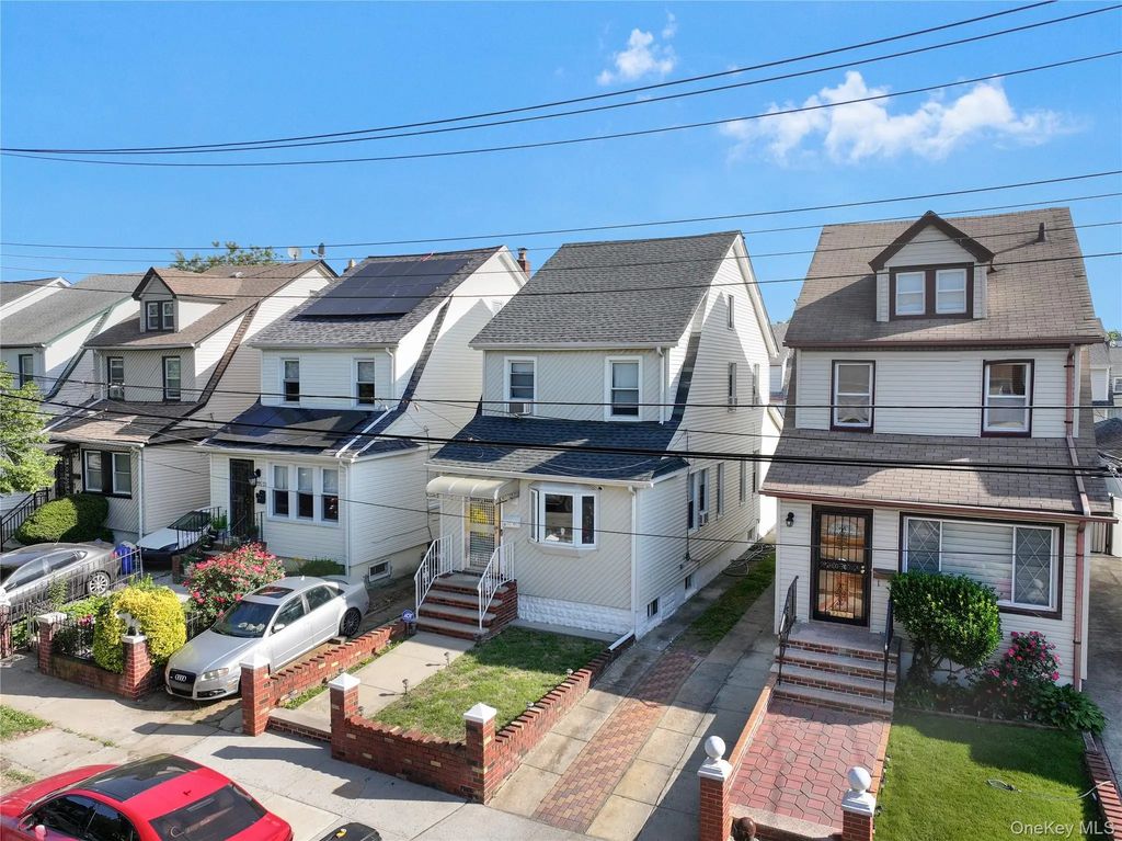 225-25 106th Avenue, Queens Village