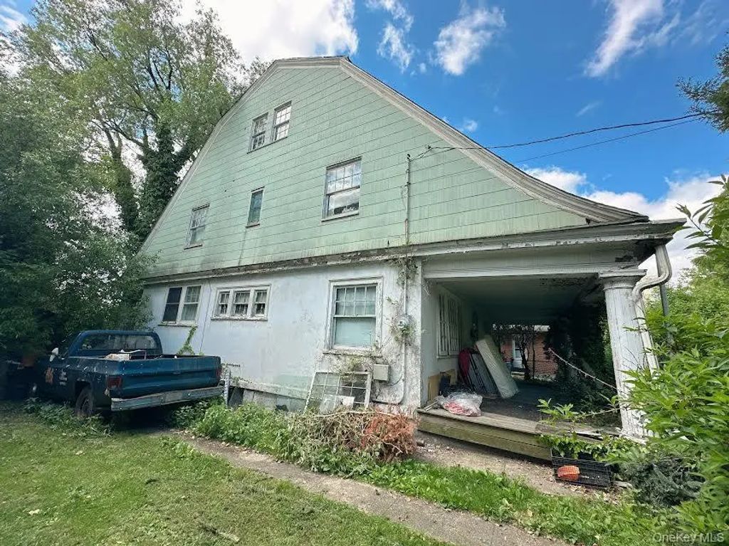 14730 Ash Avenue, Flushing