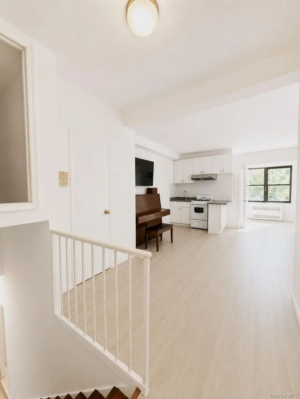 9940 63 Road # 1r, Rego Park