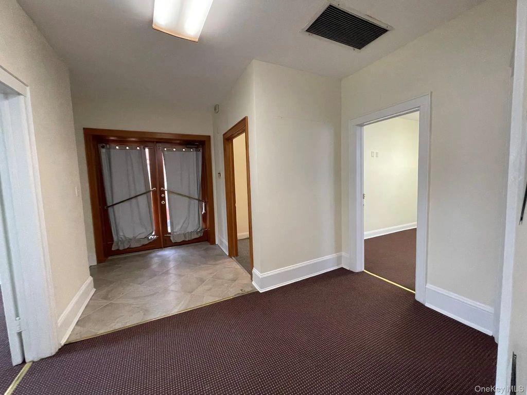 44-41 Douglaston Parkway, Douglaston