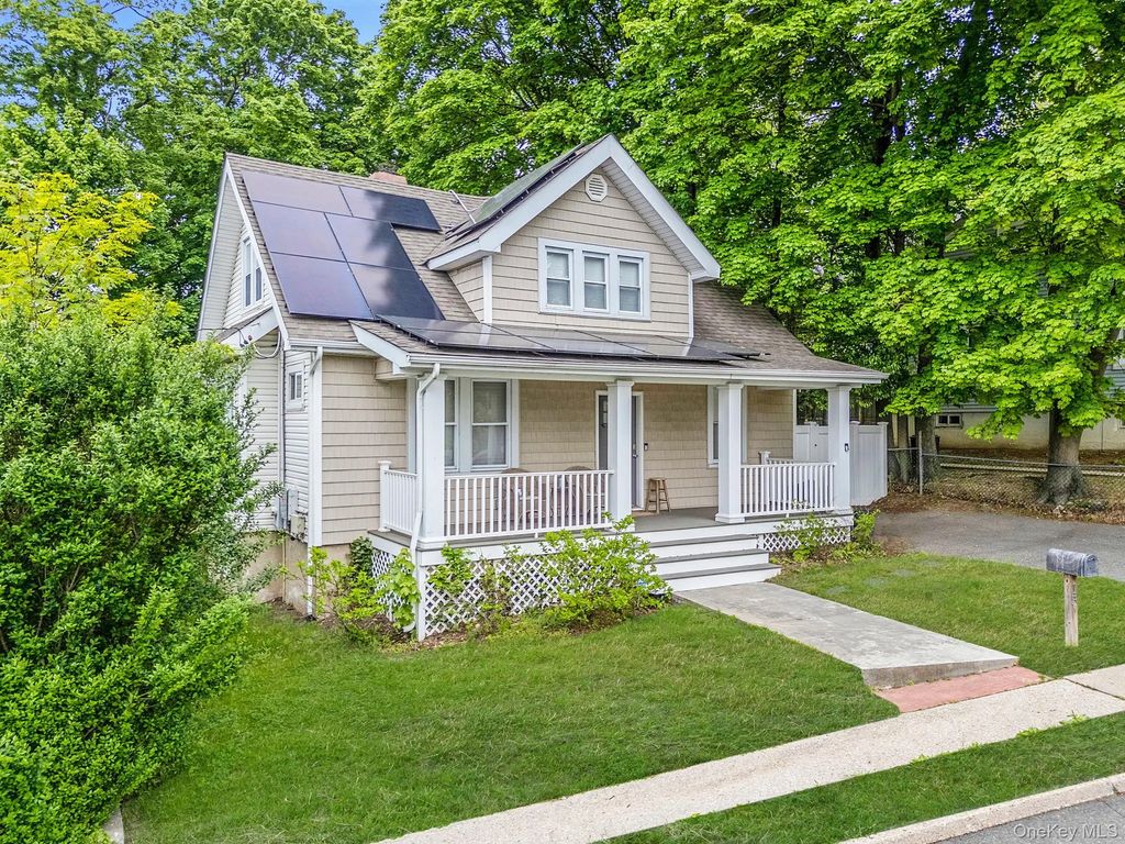 15 Northridge Street, Huntington Station