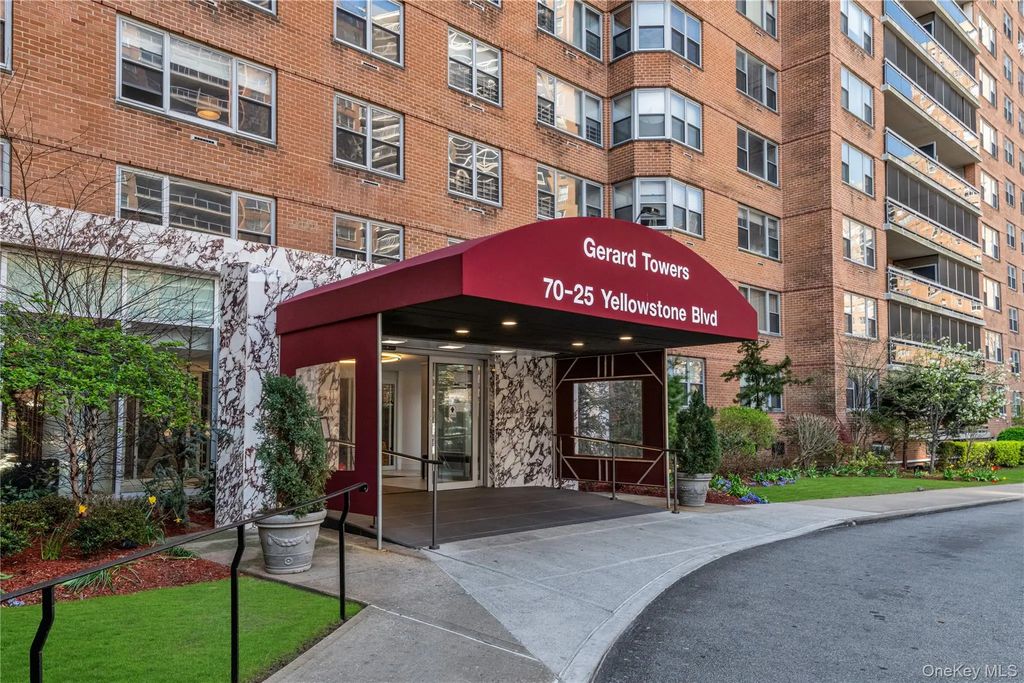 70-25 Yellowstone Boulevard # 2 N, Forest Hills