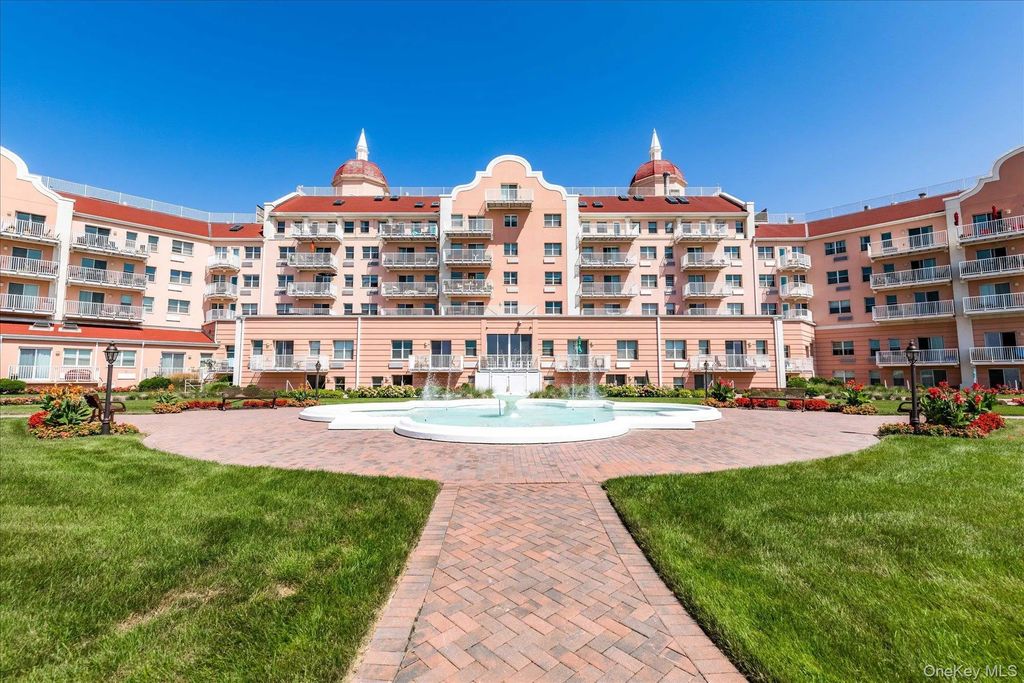 2 Richmond Road # 3u, Lido Beach