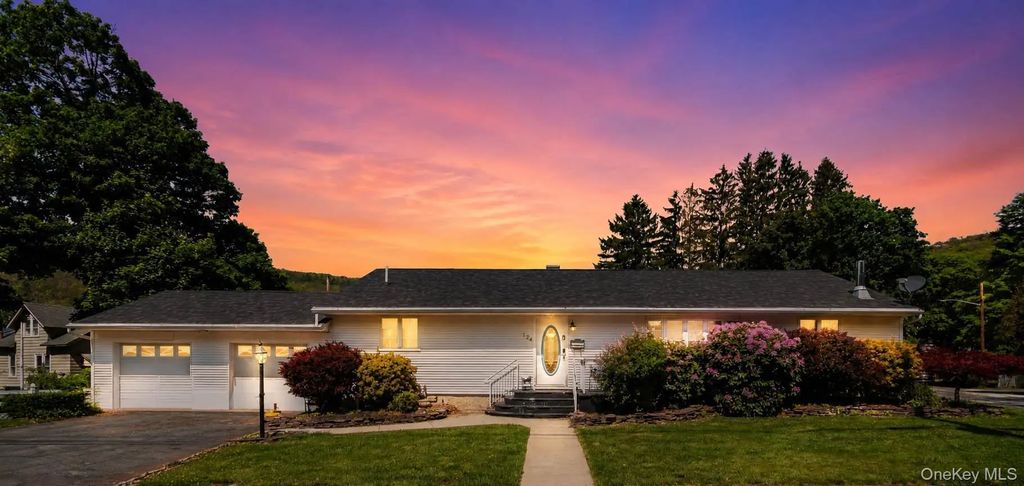 124 N Orange Street, Port Jervis