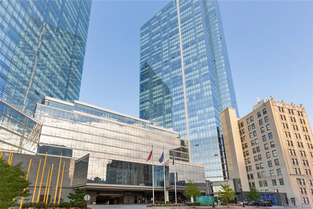 1 Renaissance Square # 33g (v7g), White Plains