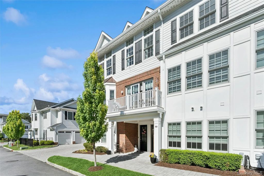 1001 Mill Creek N, Roslyn
