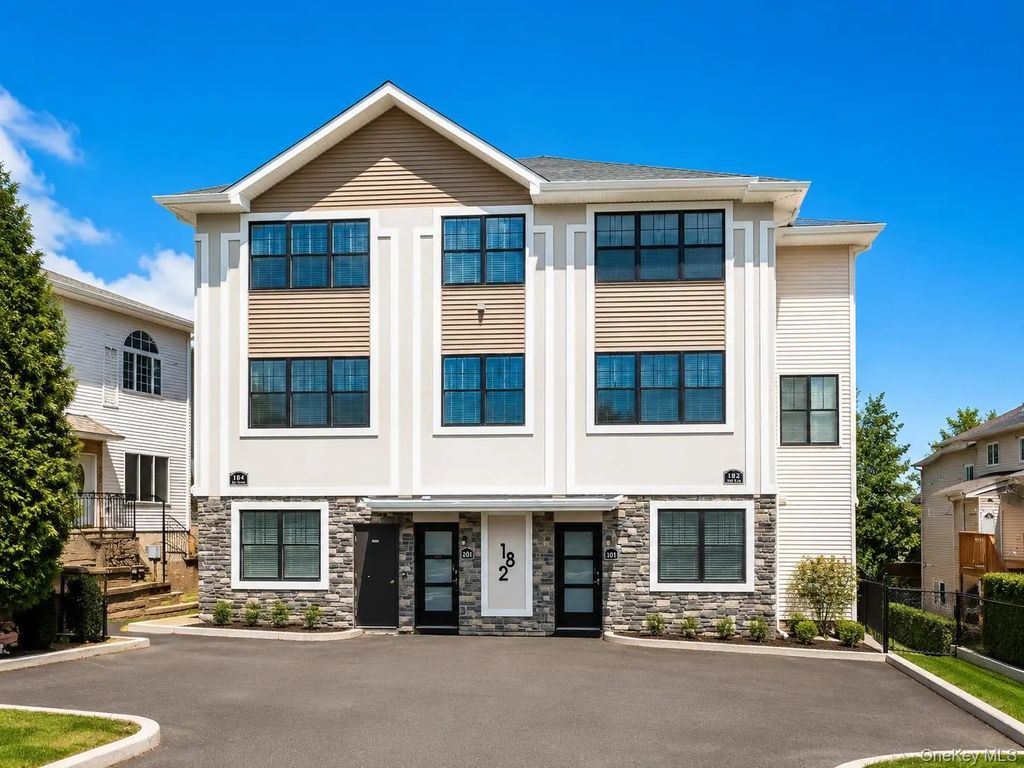 182 Blauvelt Road, Monsey