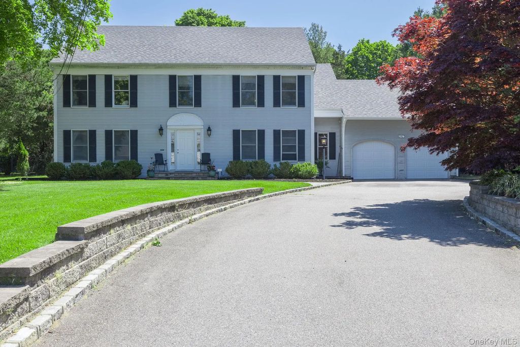 41 Astor Avenue, Saint James