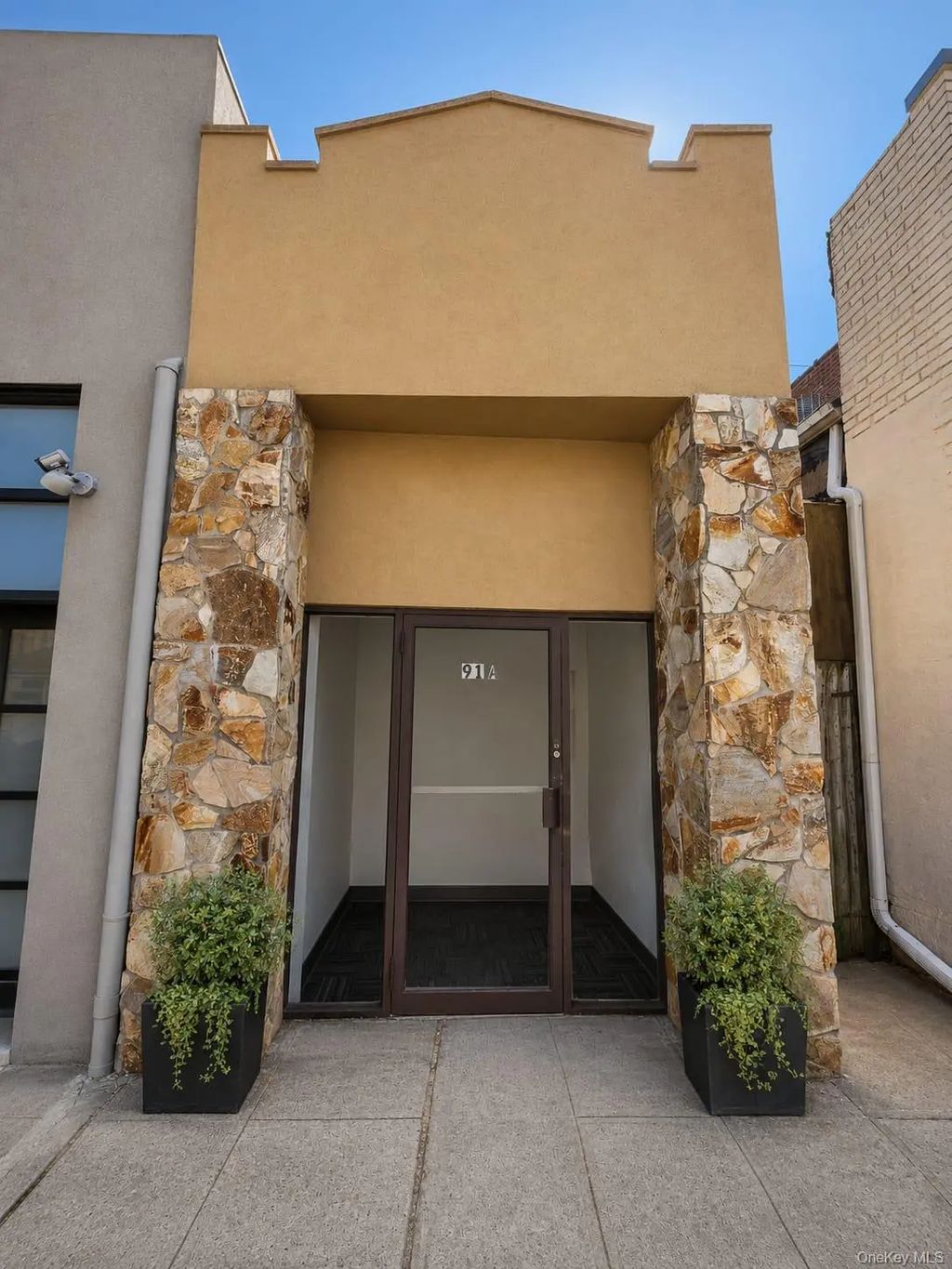 91 Carman Avenue # A, Cedarhurst