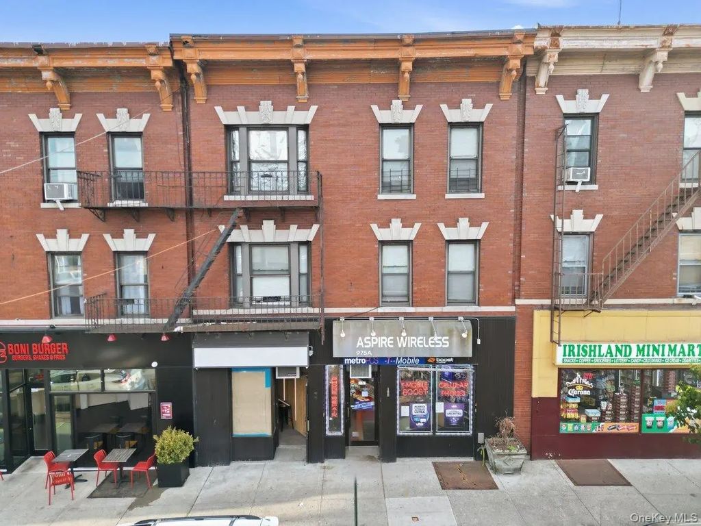 975 Mclean Avenue, Yonkers
