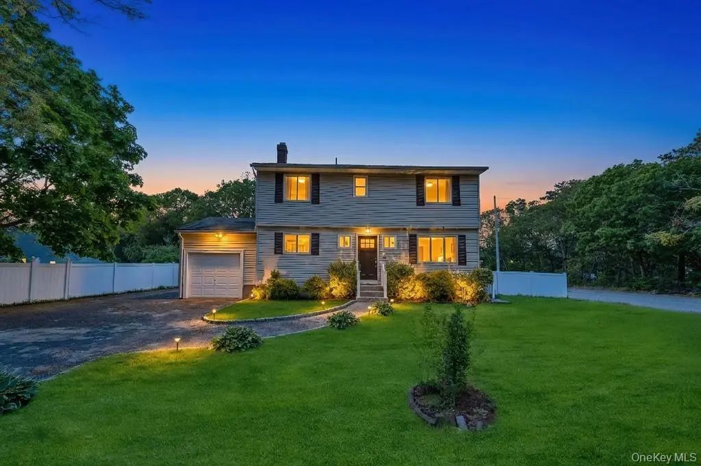 23 Salem Road, Centereach