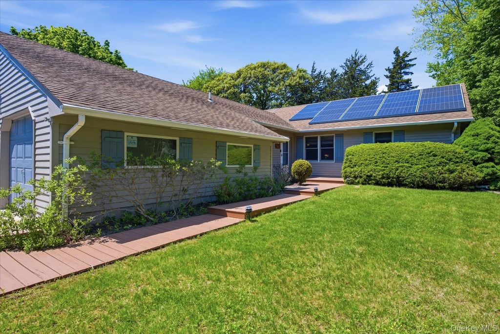 11 Mimosa Place, Shelter Island