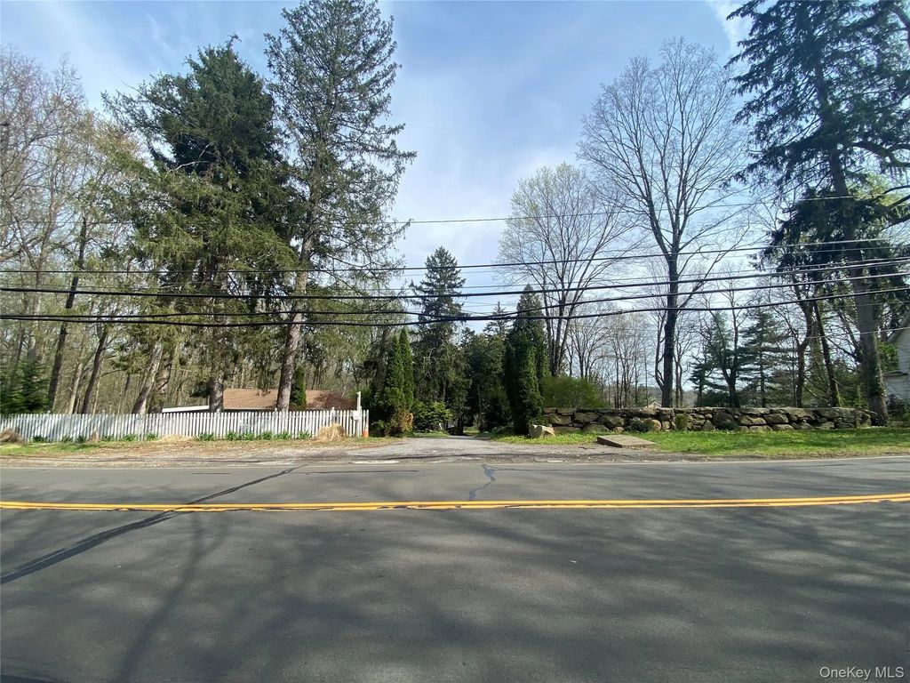 501 Lake Street, West Harrison