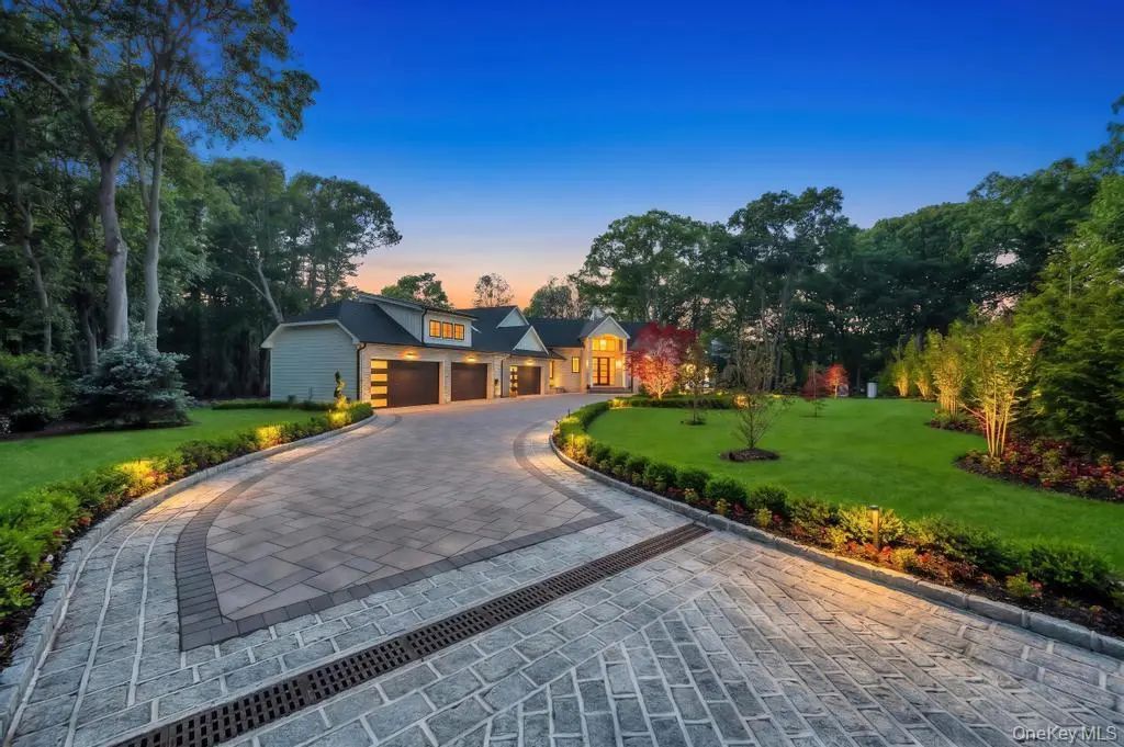 2 Chelmsford Drive, Muttontown