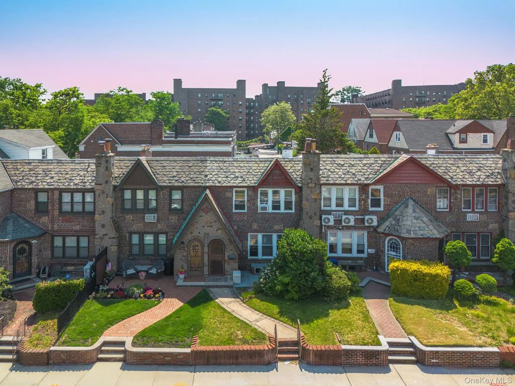 8914 63rd Avenue, Rego Park
