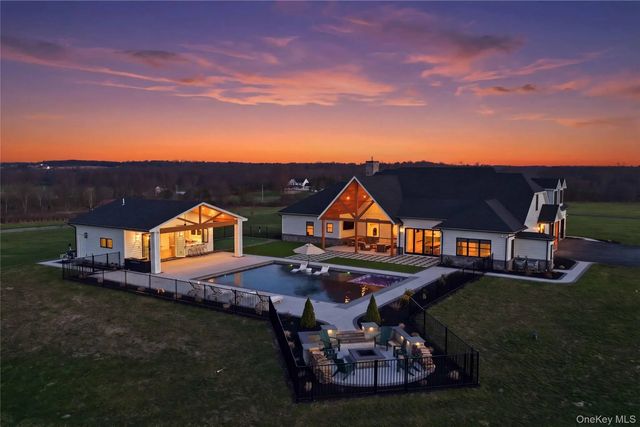 400 Bruyn Turnpike, Wallkill