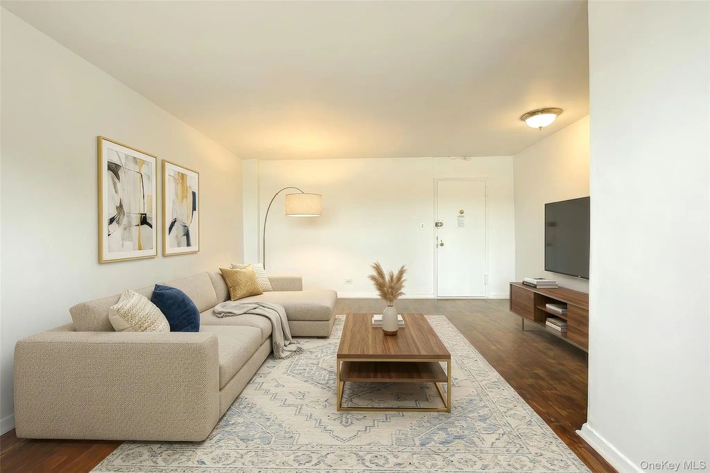 63-45 Saunders Street # 6h, Rego Park