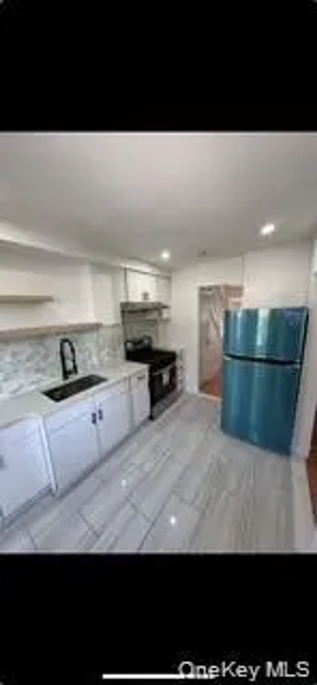 6125 Saunders Street, Rego Park