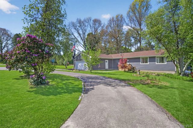 1 Harvest Circle, Warwick