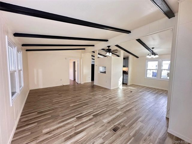21 Mele Lane, New Paltz