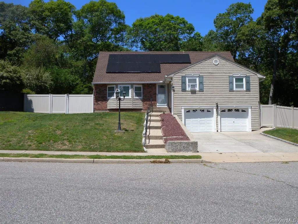 43 Washington Heights Street, Selden