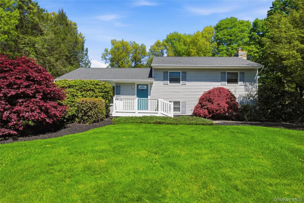 32 Meadow Ridge Road, Brewster