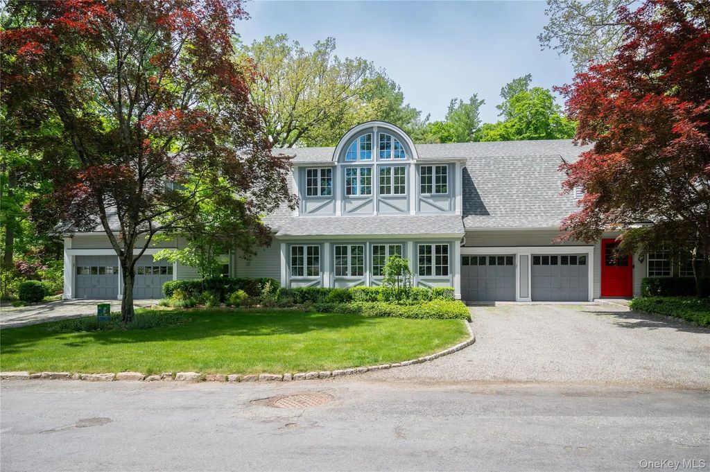 34-36 E Lake Stable Road, Tuxedo Park