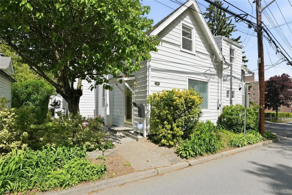 116 Carpenter Avenue, Mount Kisco