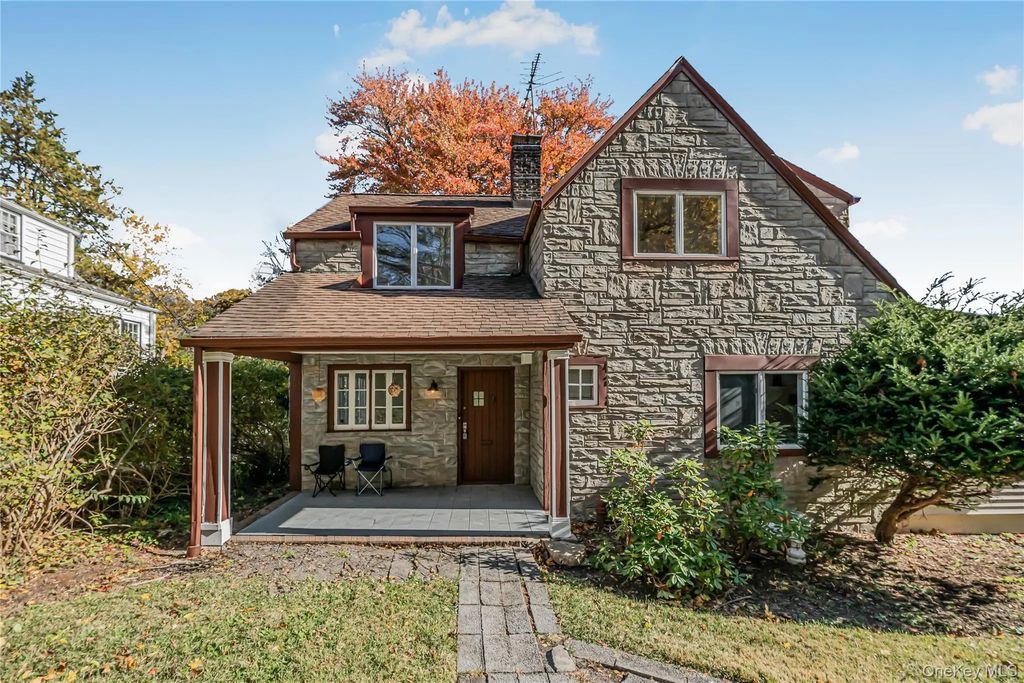 39 Hillcrest Road, Hartsdale