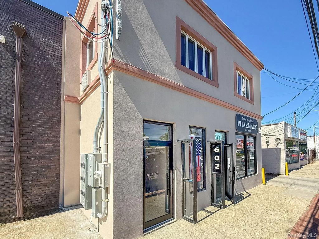 N/A, Lynbrook