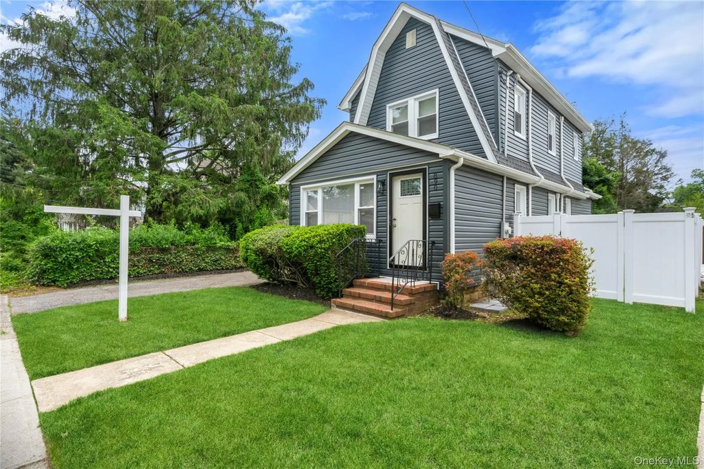 890 Kings Parkway, North Baldwin