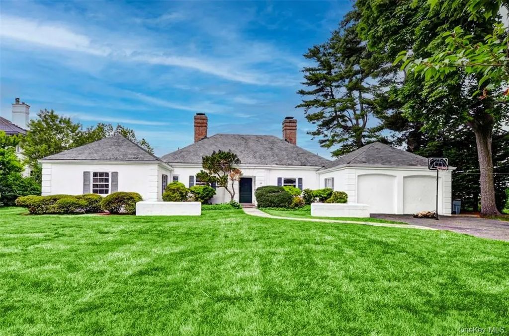 632 Shore Acres Drive, Mamaroneck