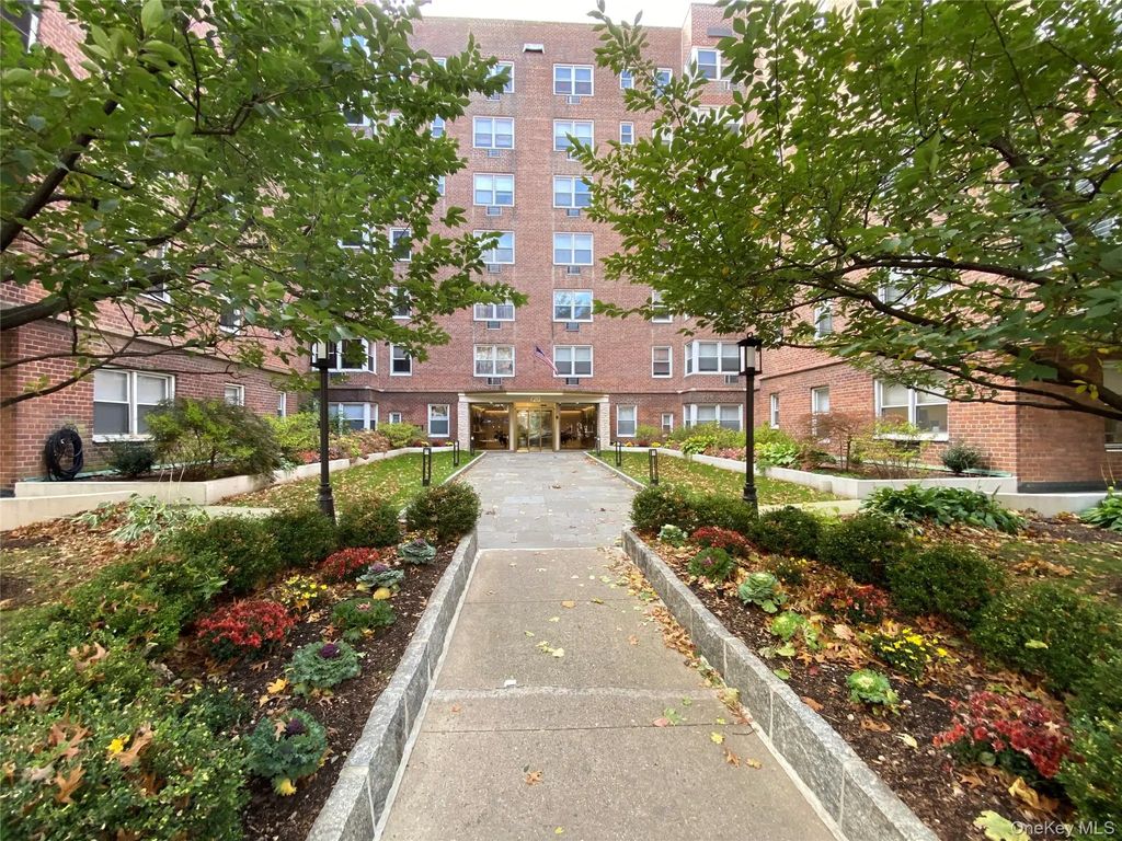120 E Hartsdale Avenue # 1r, Hartsdale