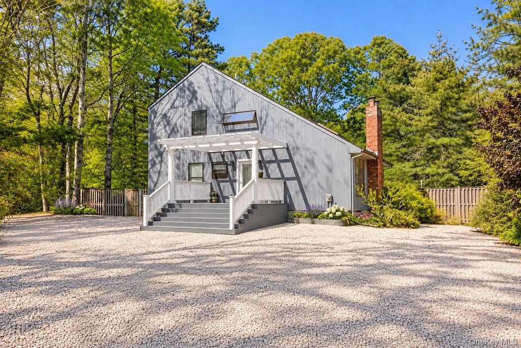 37 Blue Jay Way, East Hampton