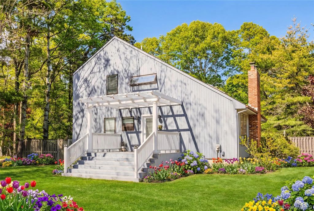 37 Blue Jay Way, East Hampton