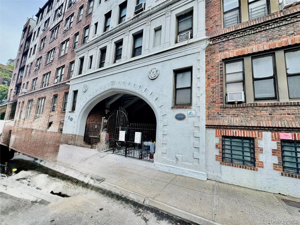 117-14 Union Turnpike # Ac3, Kew Gardens