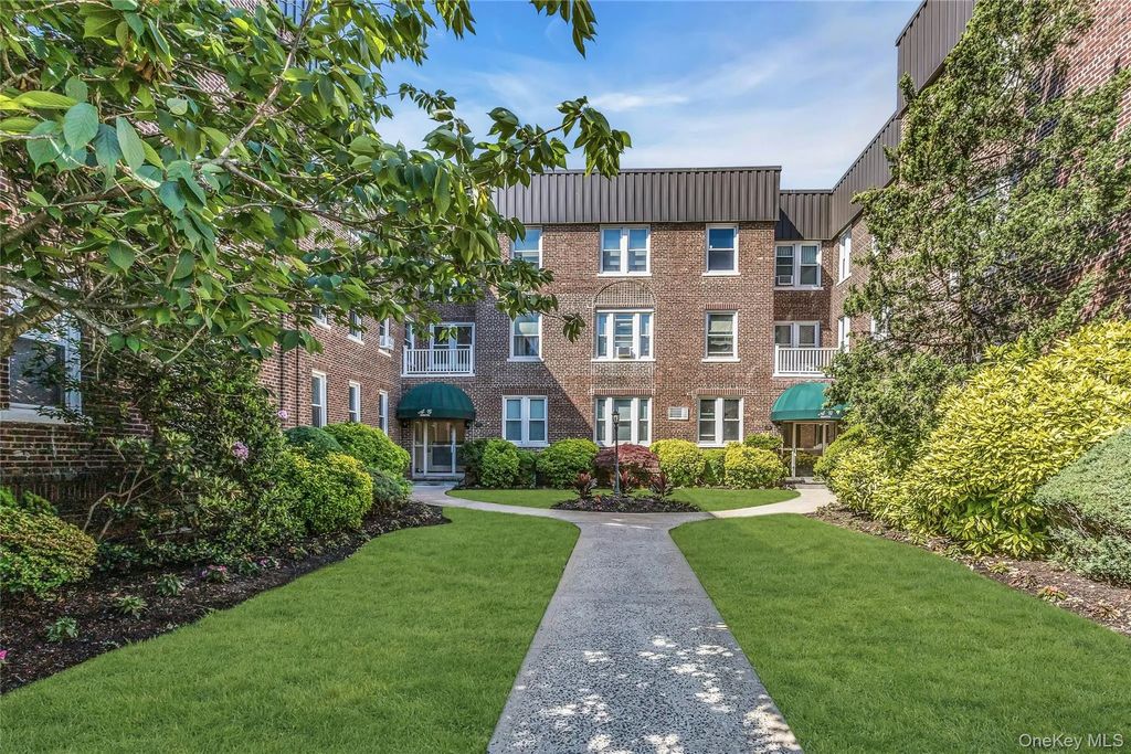 185 Atlantic Avenue A3, Lynbrook