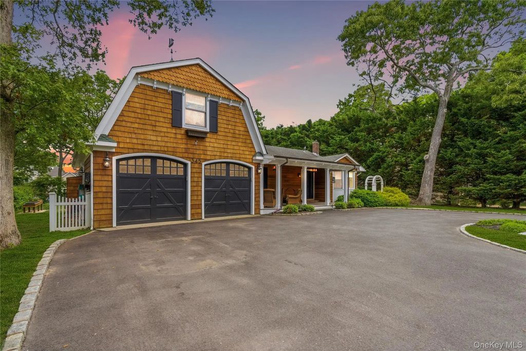 345 Bartley Road, Mattituck