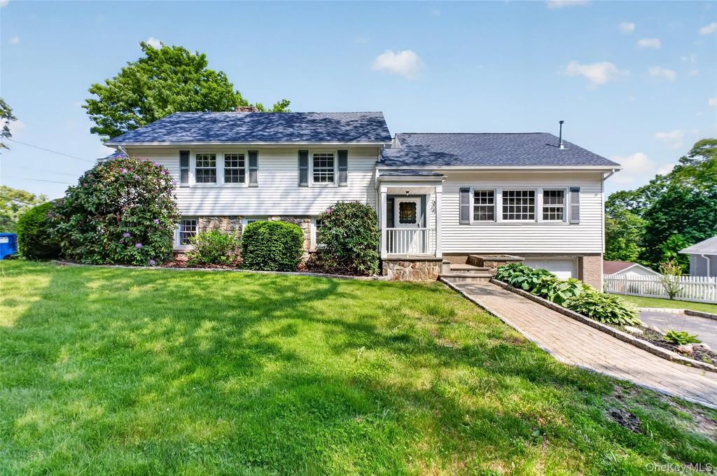 50 Ellen Avenue, Mahopac