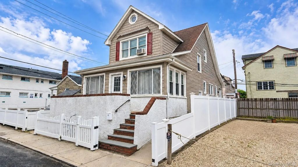 25 Alabama Street, Long Beach