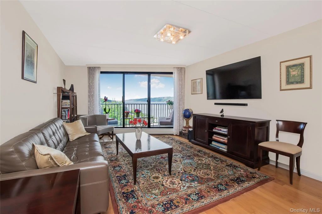 1155 Warburton Avenue # 3pr, Yonkers